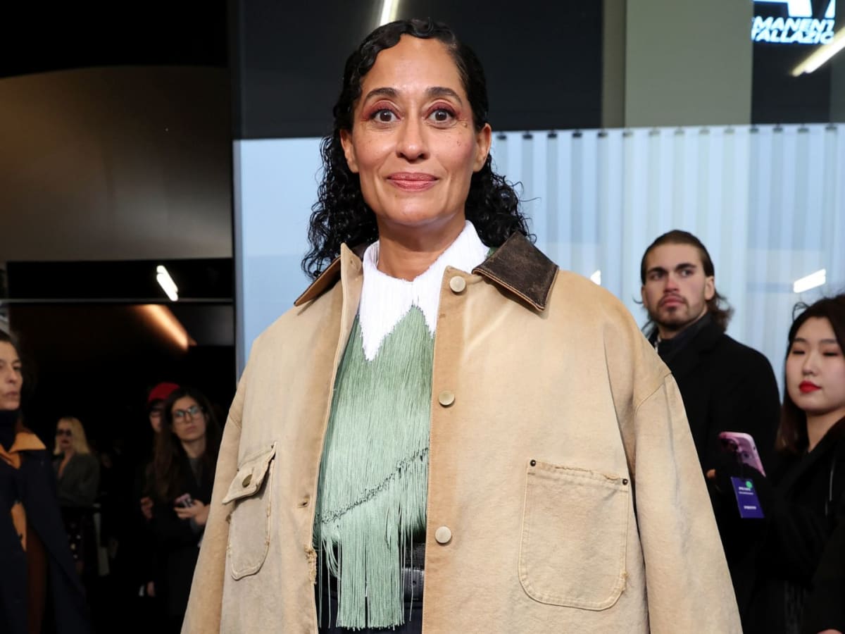 Prada's Stacked Fall 2024 Front Row Included Tracee Ellis Ross, Hunter  Schafer and Emma Chamberlain - Fashionista