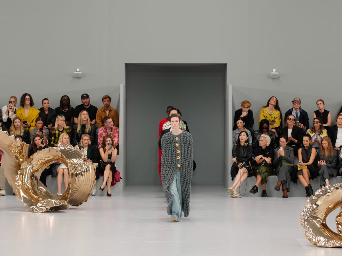 Jonathan Anderson Presents a Loewe Collection for the Everyday - Fashionista