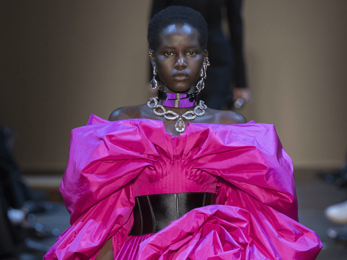 See Every Look From Alexander McQueen's Fall 2019 Collection