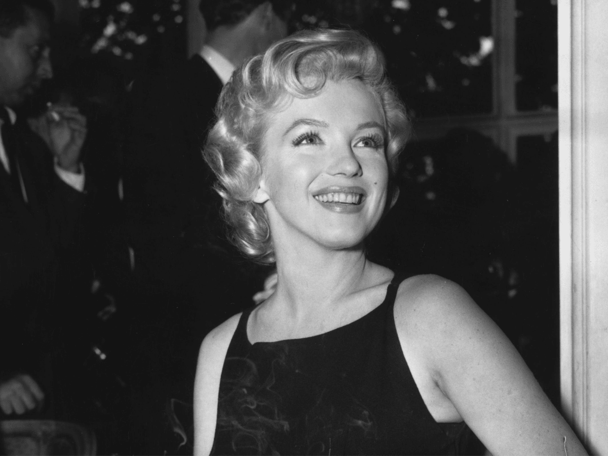 Marilyn Monroe - Marilyn often went for timeless dresses. Originally, this  dress was from “Niagara,” but here she wore this pink peekaboo cut-out dress  to a party in California. 📸: #BernardOfHollywood #MarilynMonroe #