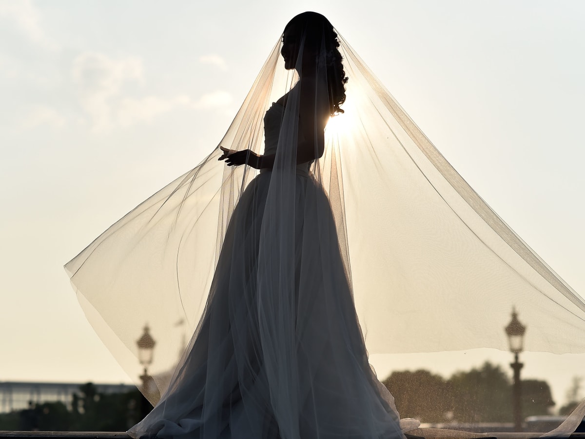 How to Pack a Wedding Dress for a Destination Ceremony Fashionista