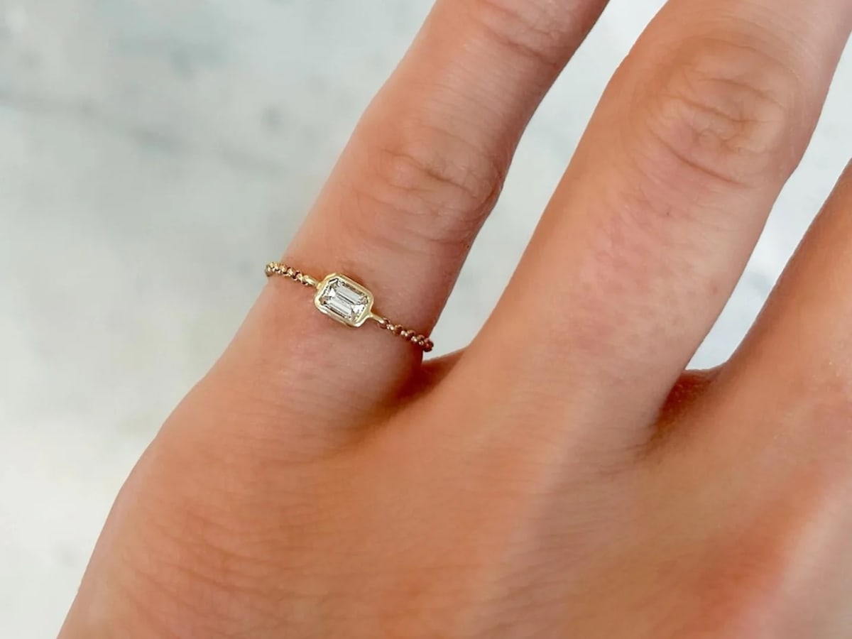 Chain engagement new arrivals ring