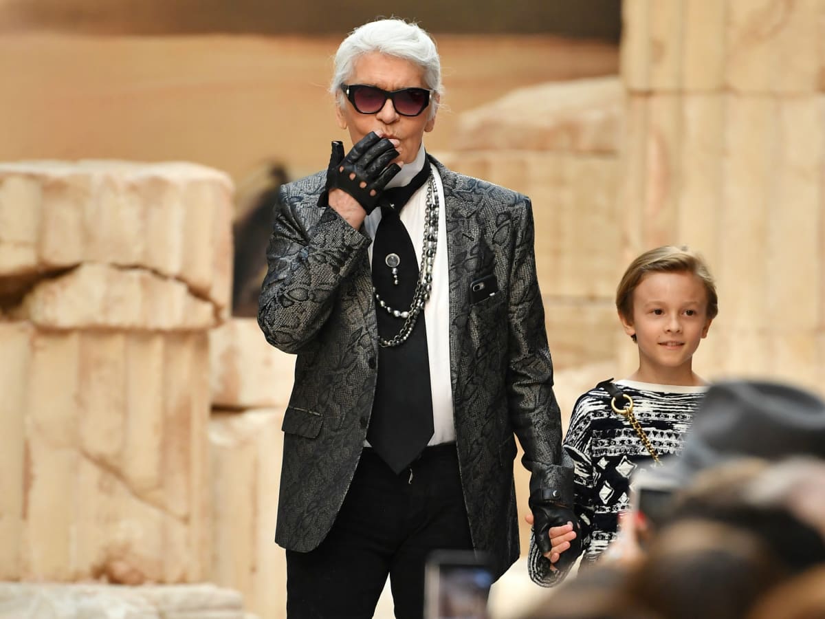 Karl Lagerfeld Dies at 85 Fashionista