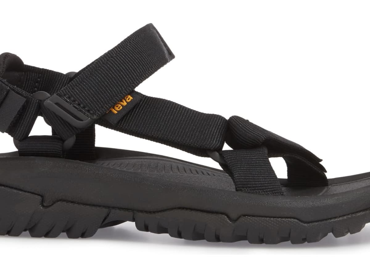 Chunky teva sandals 2025