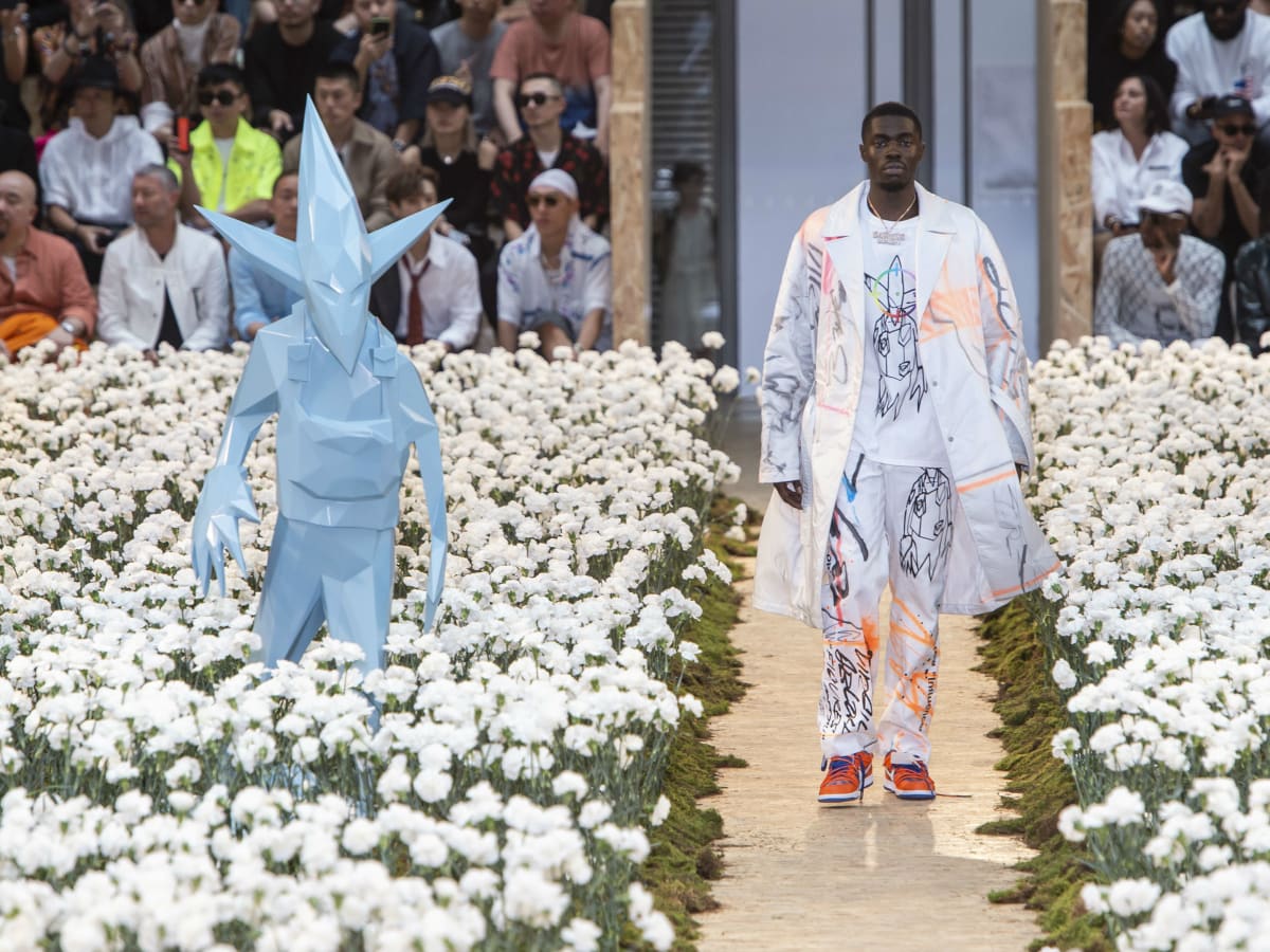 Farfetch acquires shop off white