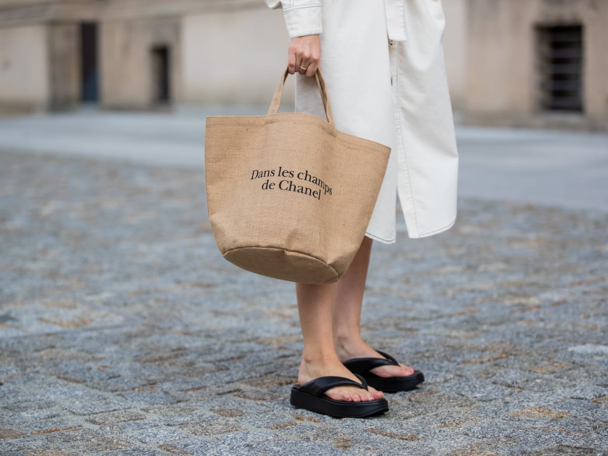 Chanel flipflops online