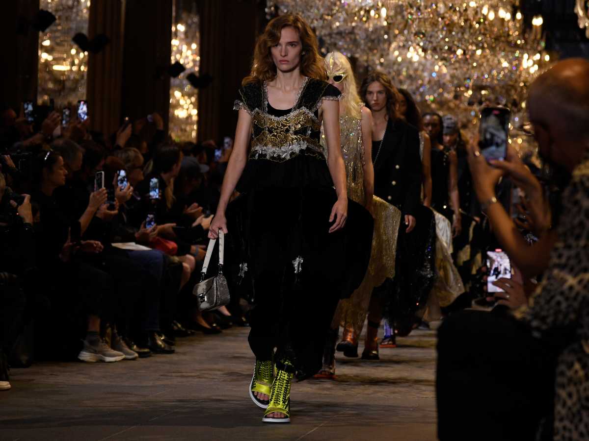 Nicolas Ghesquière Turns Back the Clock For Louis Vuitton's Spring
