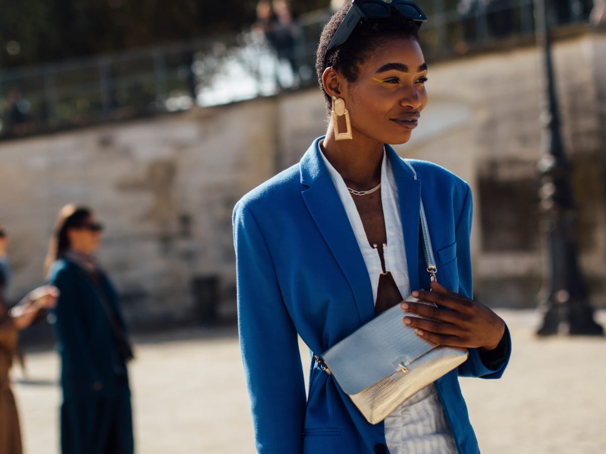 Cyber monday suit deals on sale