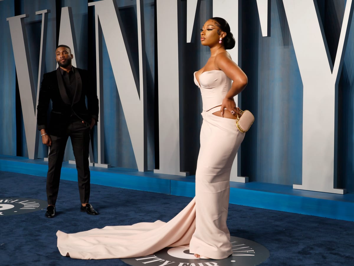 Vanity Fair Oscars After Party Red Carpet Celebrity Fashion Fashionista