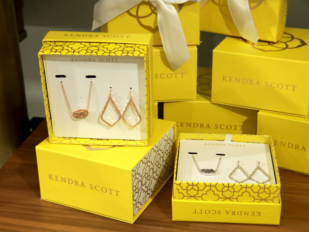 Jewelry brands discount like kendra scott