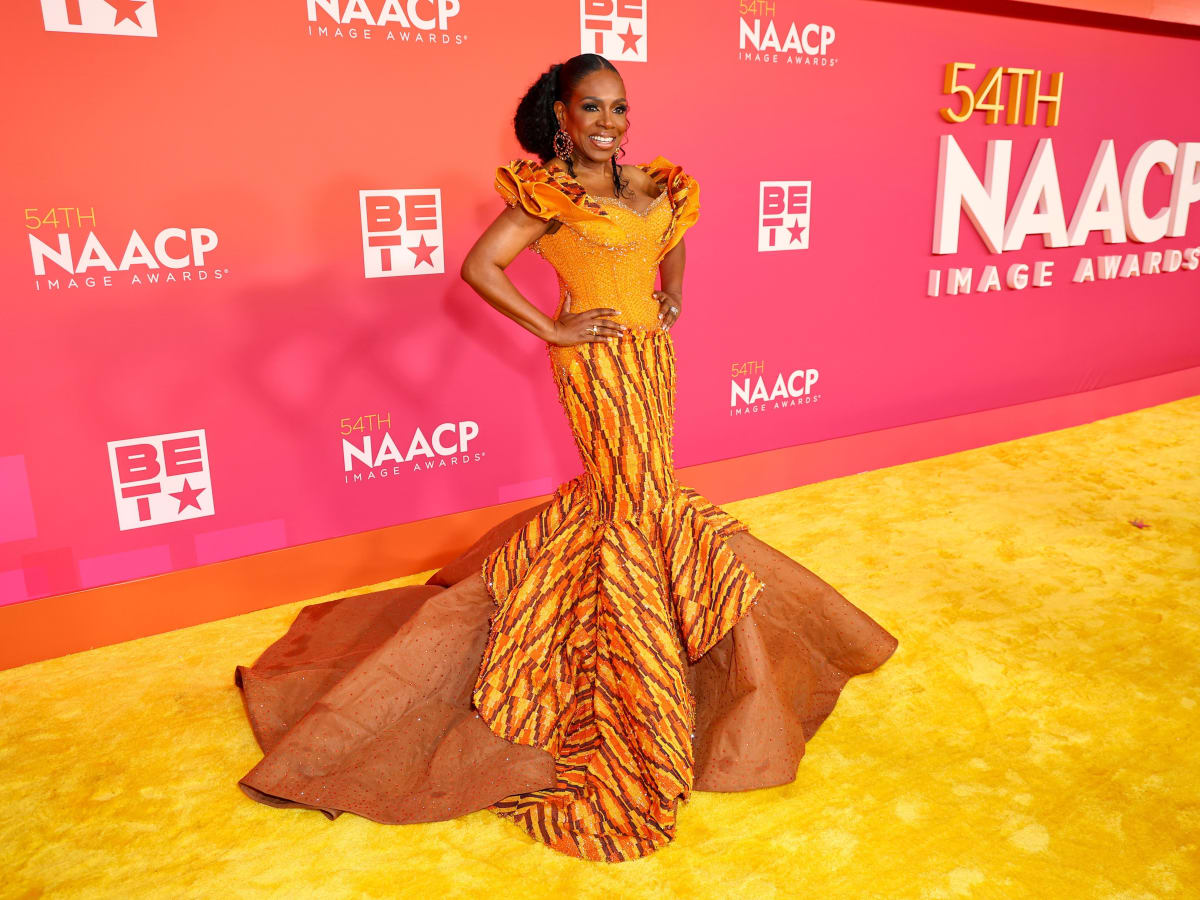 Naacp image awards red carpet shop
