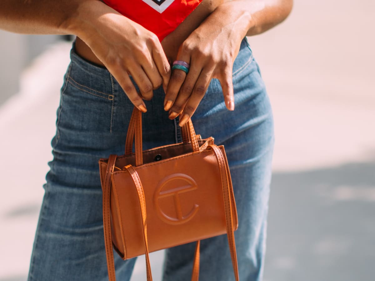 Telfar hotsell small tan
