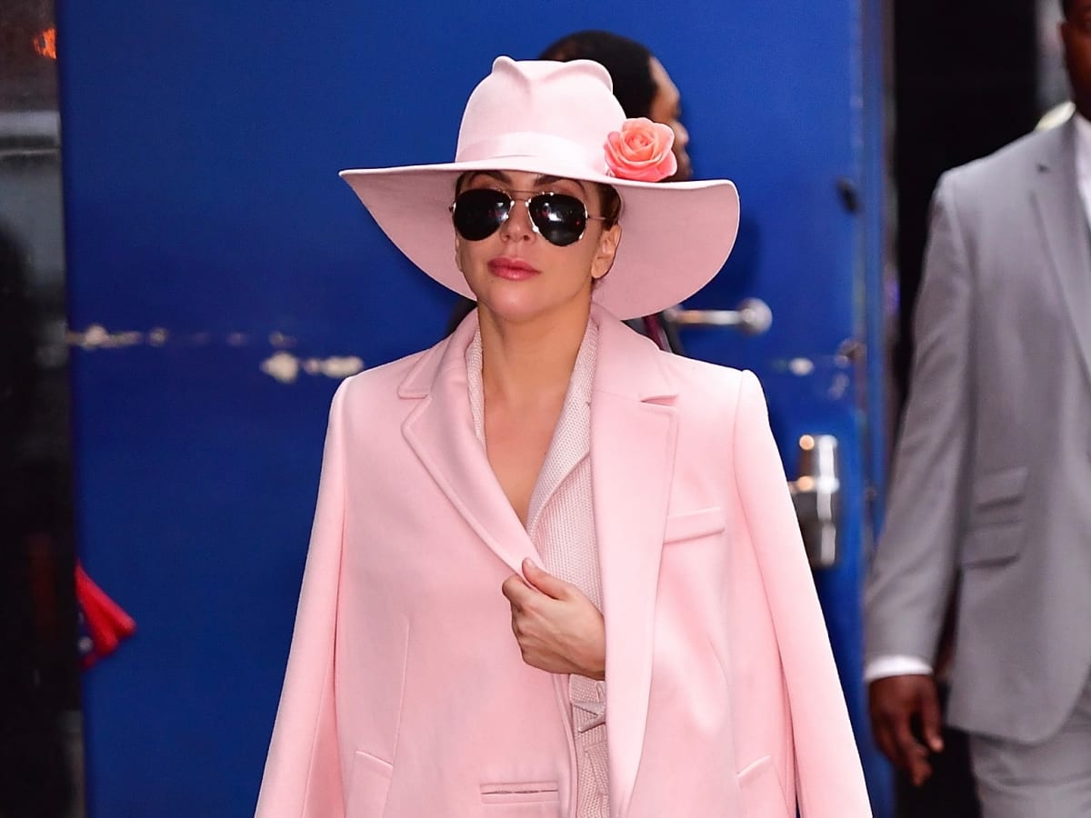 Great Outfits In Fashion History Lady Gaga s Monochromatic