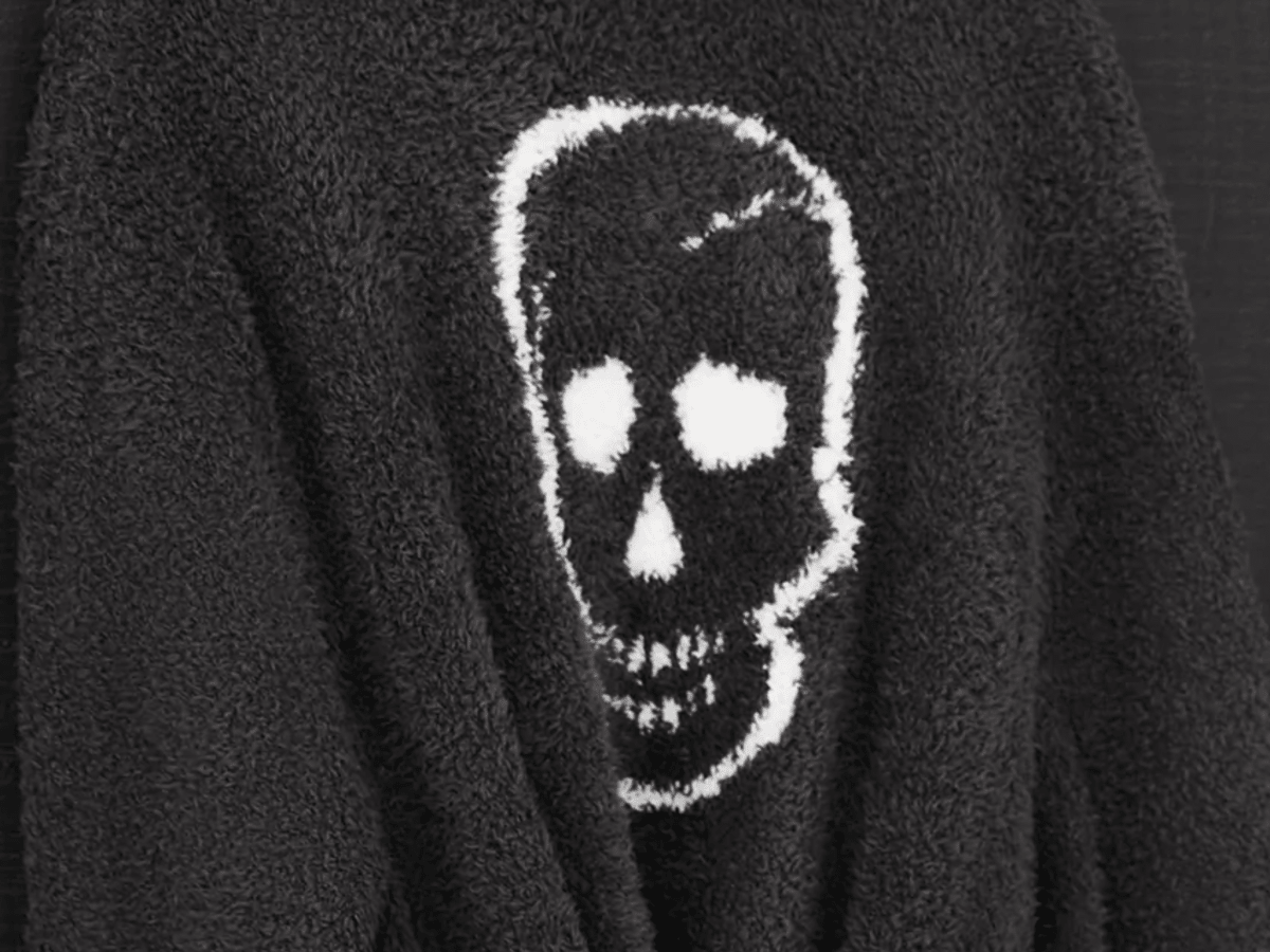 Barefoot dreams★CozyChic ロングホーンスカルローブ★ The Ridiculously Cozy Robe That Warms My Mall-Goth Heart