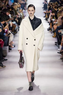 Dior Successfully Keeps Up Appearances Without a Creative Director ...