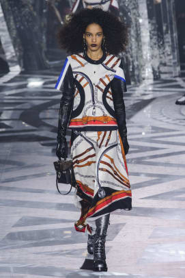 Nicolas Ghesquière Looks to a More Individualized Heritage for Fall ...