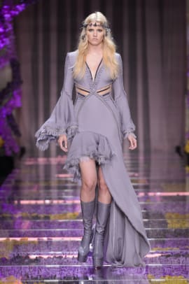 Atelier Versace Celebrates Couture for a New Generation of Women