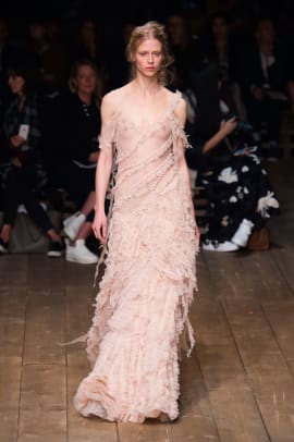 See Every Look From Alexander McQueen's Spring 2018 Collection