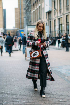 1-lfw-street-style-fall-2017-day-5