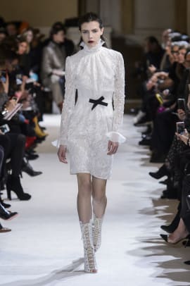 Giambattista Valli Threw Some Nike Leggings Into His Otherwise Sweet ...