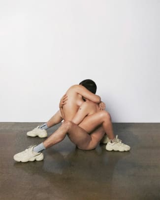 kanye-west-yeezy-500-ad-campaign-photos-3