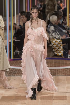 See Every Look From Alexander McQueen's Spring 2018 Collection