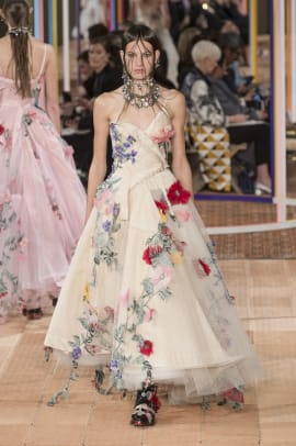 See Every Look From Alexander McQueen's Spring 2018 Collection ...