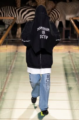 Vetements's Fall 2019 Show Was Inspired by Teenage Dirtbags and our ...