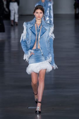feathers trend paris fashion week fall 2019-2