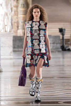 LOUIS VUITTON Fall Winter 2021.22 Collection by Nicolas Ghesquière