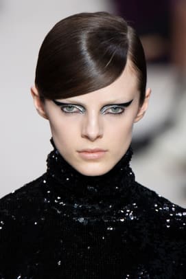 4 Beauty Trends That Dominated Paris Fashion Week - Fashionista