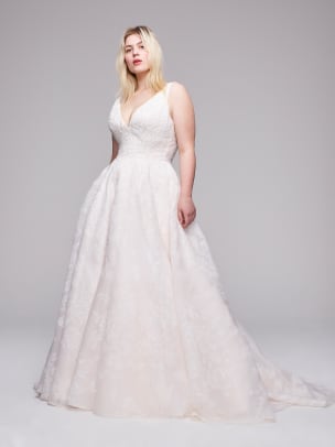 anne-barge-Lupita-wedding-dress