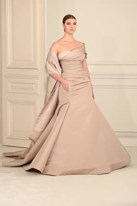 Valentino-Haute-Couture-Spring-2022-34