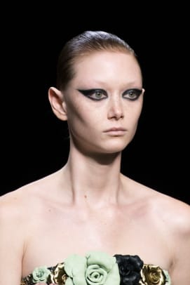 roberto-cavalli-fall-2022-makeup-2