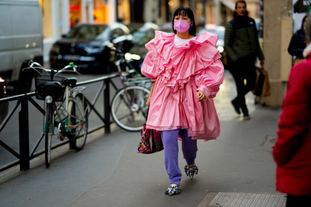 best-paris-fashion-week-street-style-fall-2022-2