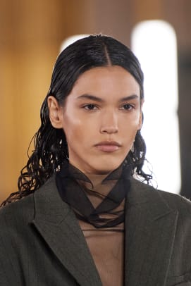 Wet Look Hair Gave Fendi's Y2K-Inspired Collection a Modern Twist