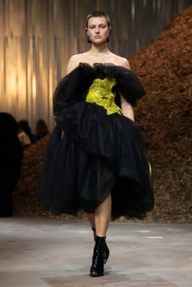 Alexander McQueen's Fall 2022 Show Was An Ode To Nature