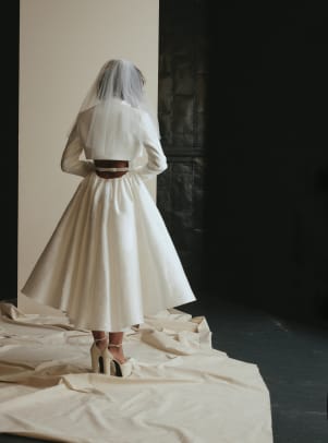 amsale-wedding-dress-bridal-spring-2023-AMSALE_Crop Tuxedo with LWD