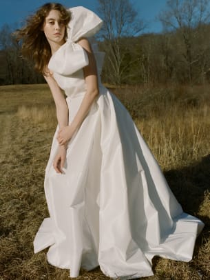 HONORNYC-spring-2023-bridal-wedding-dress-bow