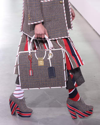 thom-browne-fall-2022-collection-accessories-3