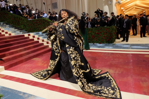 2022 Met Gala Red Carpet Every Outfit, Look - Fashionista