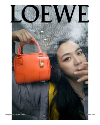 Loewe-Pre-Fall-2022-Campaign-11
