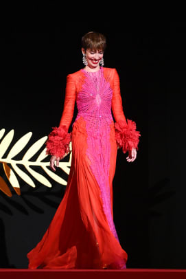 Rebecca-Hall-Gucci-Cannes-2022-Red-Carpet-9