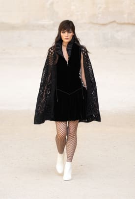 Chanel Cruise 2021 Fashion Review