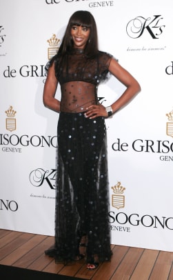 Naomi-Campbell-Best-Cannes-Film-Festival-Red-Carpet-All-Time-5