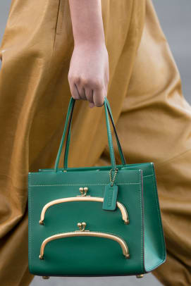 Spring 2022 Bag Trends Straight From the Runways