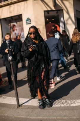 Street Style Photos at Fall 2023 Paris Fashion Week Men's Shows – Footwear  News