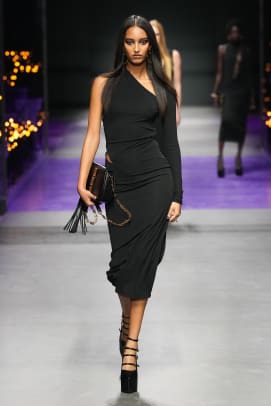 Versace-milan-fashion-week-spring2023-2