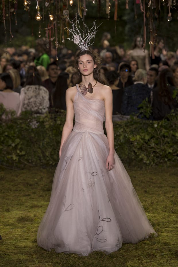Dior Haute Couture Taps into a Whimsical, Witchy Fairy Tale for Spring -  Fashionista