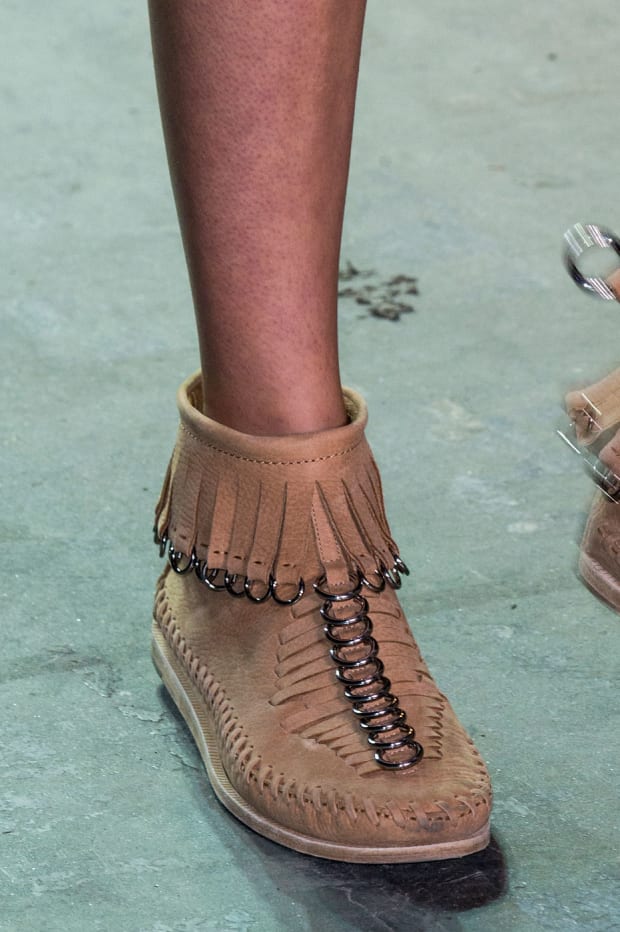 Ugly-Chic Shoes: A Brief History of Fashion's Obsession – StyleCaster